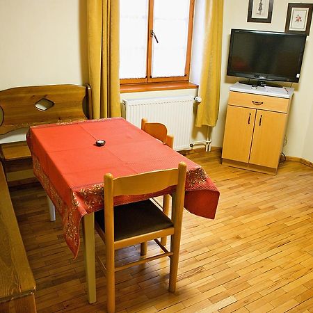 Penzion Pod Branou Poprad Bagian luar foto