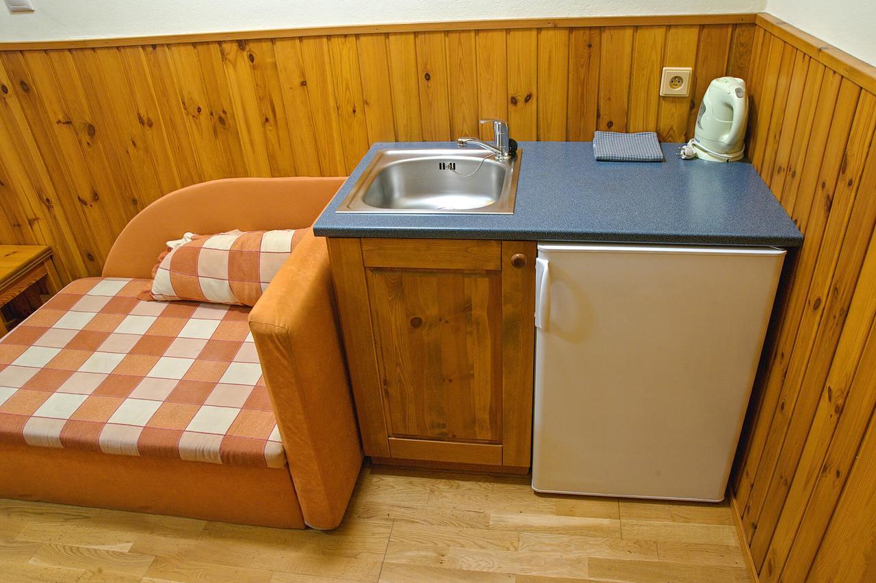 Penzion Pod Branou Poprad Bagian luar foto