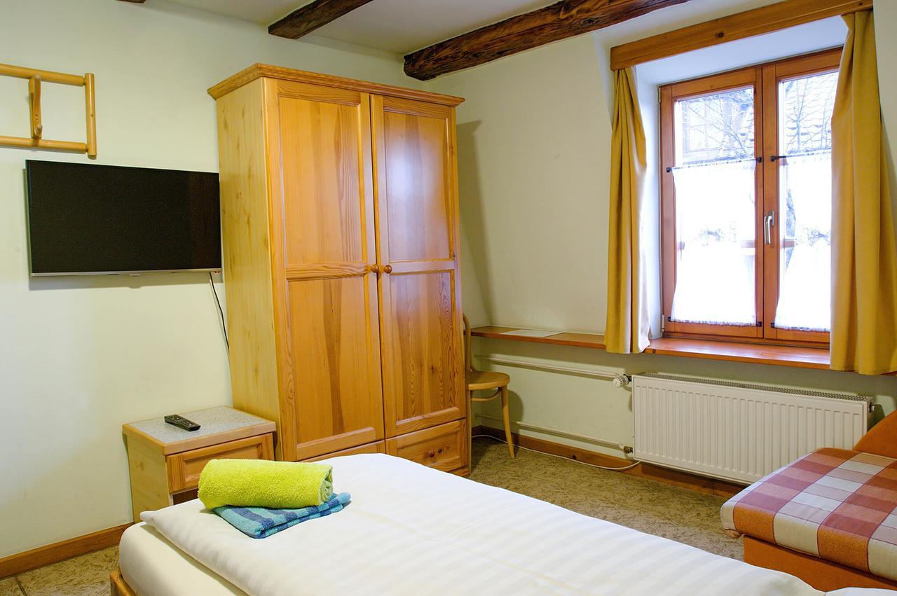 Penzion Pod Branou Poprad Bagian luar foto