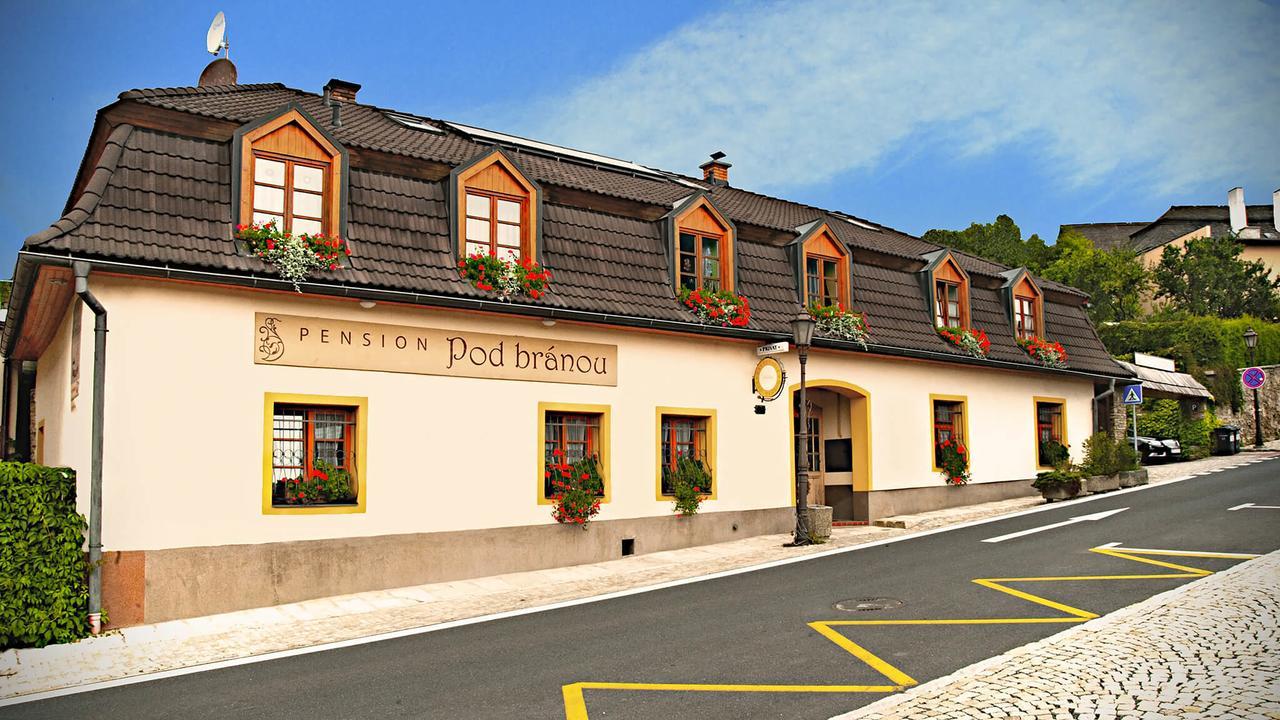 Penzion Pod Branou Poprad Bagian luar foto